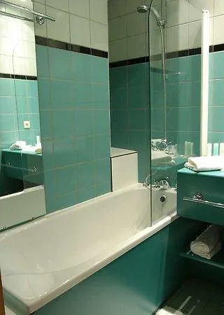 Chateau De Harze 4*