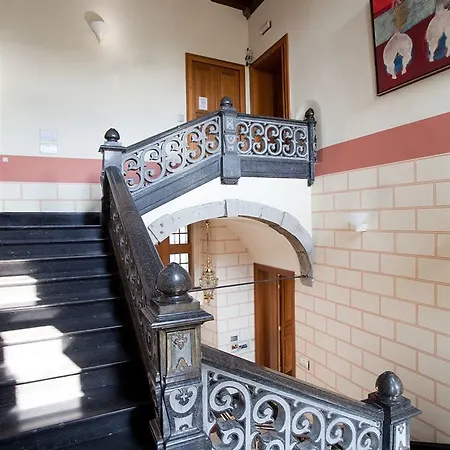 Chateau De Harze 4*
