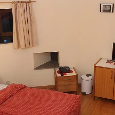 Chateau De Harze 4*